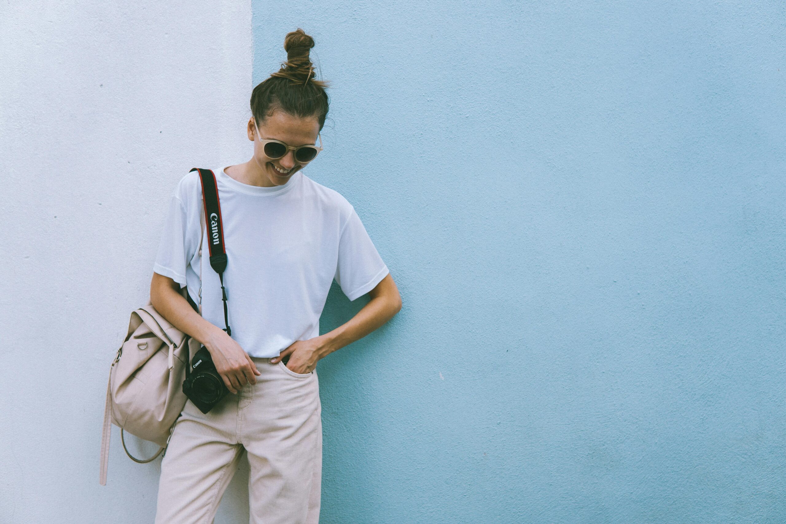 Die bunte Welt der 90s Fashion – Mode, die Spaß macht und auffällt