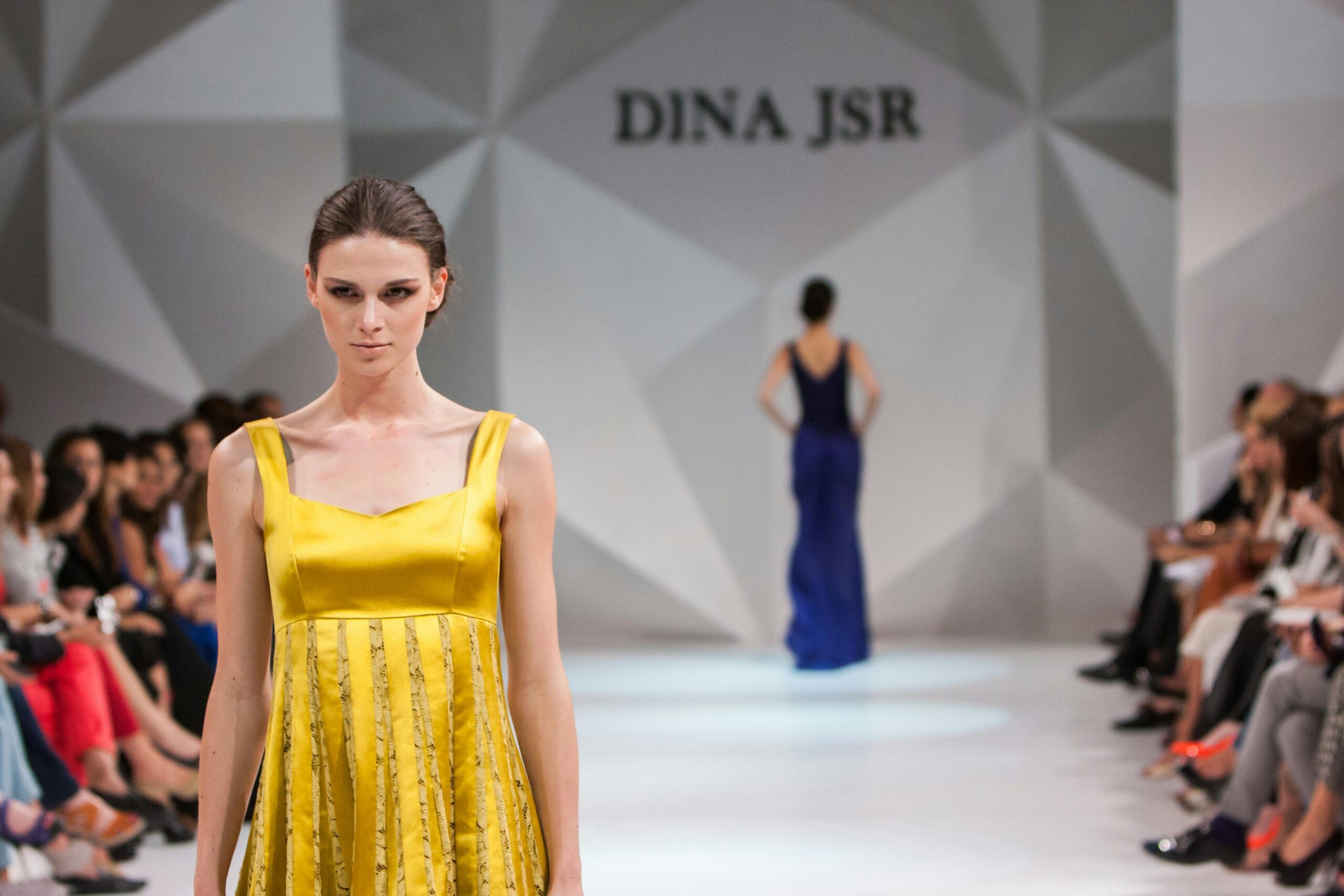 Das Aus für Jones Fashion: Ein Blick auf das Ende einer beliebten Modemarke
