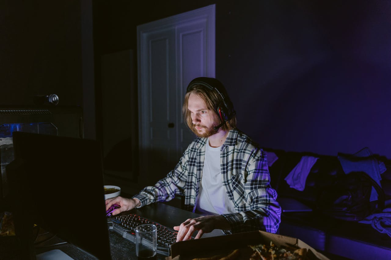 Knossi Vermögen: Der Weg zum bekannten Streamer und sein Erfolg